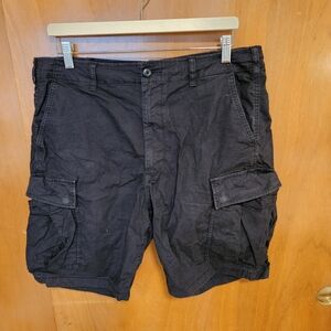 Uniqlo Men's Black Cargo Shorts Relaxed Fit